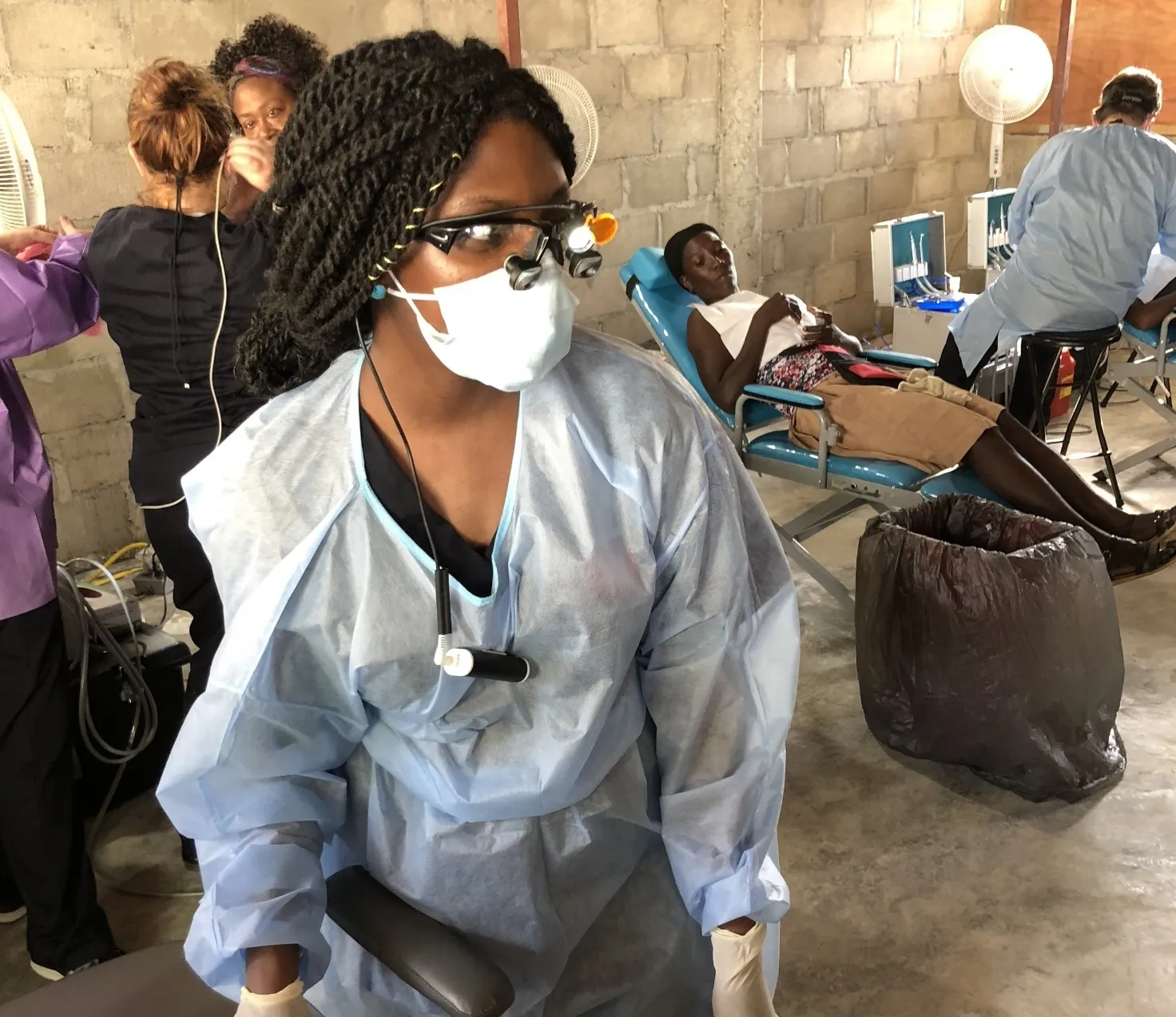 A volunteer hygienist
